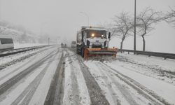 Malatya ve Şanlıurfa'da karla mücadele çalışmaları