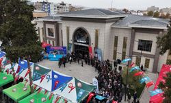 Nizip'te Şahinbey Kültür Merkezi'nin açılışı yapıldı