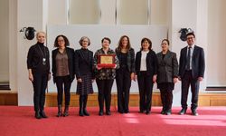 Prof. Dr. Çiğdem Kağıtçıbaşı Ödülü'nü Mine Egbatan kazandı