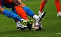 Galatasaray zirvede, Fenerbahçe namağlup bitirdi