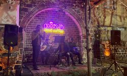 Diyarbakır’da çok dilli şiir gecesi büyük ilgi gördü