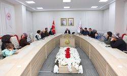 Vali Varol, iş arayan vatandaşlarla bir araya geldi