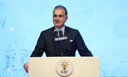 AK Parti: 'Venezuela'nın egemenliği yalnızca halkına aittir'