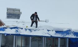 Çelikhan'da kar yağışı etkili oluyor