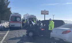 Diyarbakır’da Trafik Kazası: 12 Kişi Yaralandı