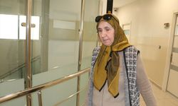 65 yaşındaki Zeliha teyze İngilizce öğreniyor