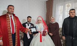 Gaziantep’te Kar Nedeniyle Nikâh Evde Kıyıldı