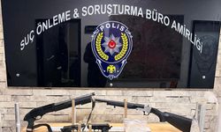 Silah ve uyusturucuyla yakalanan 4 kişi gözaltına alındı