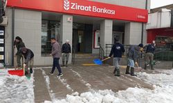 Gölbaşı Belediyesi karla mücadele çalışmalarını sürdürüyor