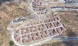 Depremzedeler: 'Bizi Deprem Değil, Müteahhit Mağdur Etti'