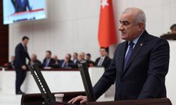 Özhan: "Etik Gazetecilik Demokrasinin Temel Dayanağıdır"