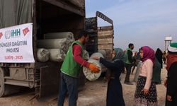 İHH'den 2025'te Suriye'ye 972 tır insani yardım