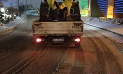 Mardin Büyükşehir Belediyesinden karla mücadele çalışması