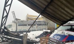 Şanlıurfa'da kar nedeniyle 67 iş yerinin çatısı çöktü