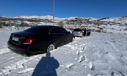 Mahsur kalan vatandaşın yardımına komşusu yetişti