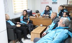 Kardeşleri enkaz altında kaldı, başka hayatlara umut oldu