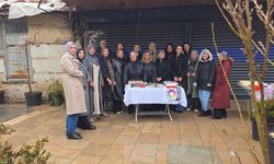 Kadınlar Meclisi’nden Deprem Şehitleri İçin Helva İkramı