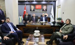 Bakan Işıkhan, Şanlıurfa'da AK Parti'yi ziyaret etti
