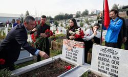 CHP Genel Başkanı Özgür Özel Kahramanmaraş'ta deprem şehitlerini andı