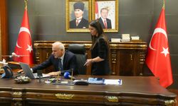 Diyarbakır Valisi Yılın Kareleri oylamasına katıldı