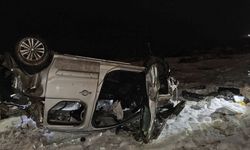 Şırnak’ta Hafif Ticari Araç Şarampole Yuvarlandı