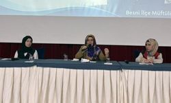 Besni’de Dijital Dünyada Çocuk ve Aile Konferansı
