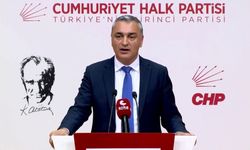 Özgür Özel'in Grup Başkanlığı Tartışması Büyüyor