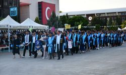 Batman Üniversitesi'nde coşkulu mezuniyet töreni