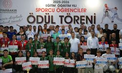 Diyarbakır'da Başarılı Sporcu Öğrenciler Ödüllendirildi