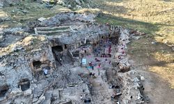 Tarihi Hilar Mağaraları'nda Yogayla Sağlıklı Yaşam
