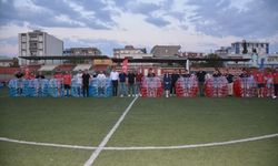 Silopi'de gençler balonun içerisinde futbol oynadı