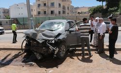 Şırnak'ta hafif ticari araç ile otomobilin çarpıştığı kazada 4 kişi yaralandı