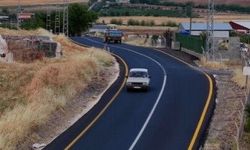 Adıyaman'da Durukaynak'ta Asfalt ve Parke Mesaisi