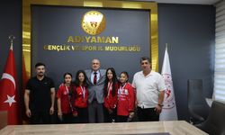 Adıyaman'ın güreşçileri madalyalara ambargo koydu