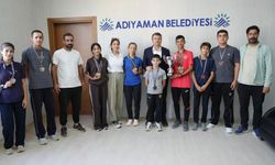 Adıyamanlı sporcular Başkan Tutdere ile buluştu