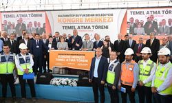 Bakan Ersoy, Gaziantep'te temel attı, açılış yaptı