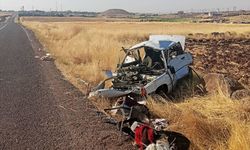 Siverek'te Otomobil Şarampole Devrildi: 3 Yaralı