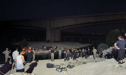 Fırat Nehri'nde Mahsur Kalan 26 Kişi Kurtarıldı