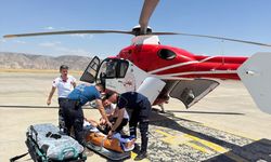 Şırnak'ta bir hasta ambulans helikopterle Şanlıurfa'ya sevk edildi