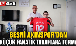 Besni Akınspor’dan Küçük Fanatik Taraftara Forma
