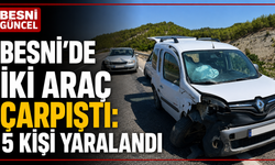 Besni'de iki araç çarpıştı: 5 kişi yaralandı