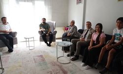 Kaymakam Baycar'dan Başarılı YKS Öğrencilerine Ziyaret