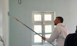 Belediye ihtiyaç sahibinin evini yeniledi