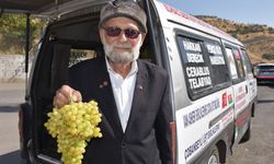 Elmacı Dede Askerlere 1300 kilo üzüm Götürdü