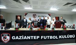 Gaziantep FK'nin Şort Sponsoru Extron Oldu