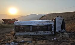 Gaziantep'te devrilen yakıt tankerindeki 2 kişi yaralandı