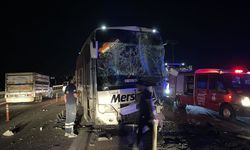 Şanlıurfa'da 2 yolcu otobüsünün çarpıştığı kazada 13 kişi yaralandı