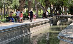 Şanlıurfa Kavurucu Sıcaklarla Boğuşuyor
