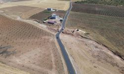 Siirt'te köy yolları 21 bin 511 ton asfaltla yenilendi