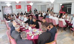 AK Parti milletvekilleri, Cizre'de sivil toplum kuruluşu